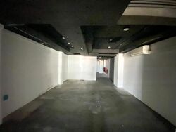 Bussorah Street (D7), Retail #453040531